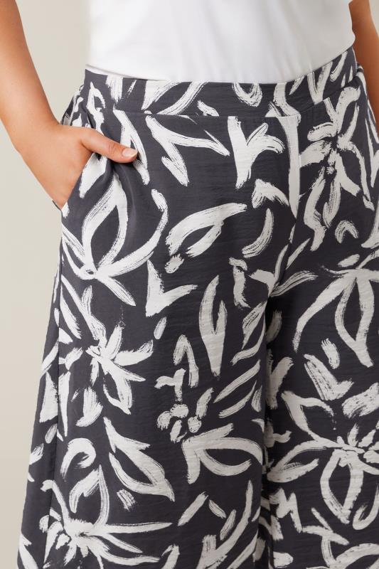Evans EVANS Curve Navy Blue Floral Print Wide Leg Culottes