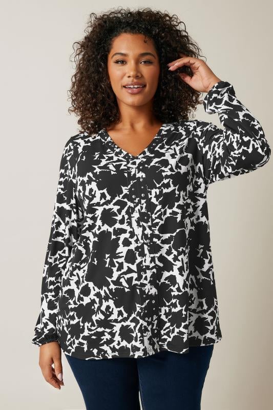Evans EVANS Curve Black Abstract Print Stud Blouse