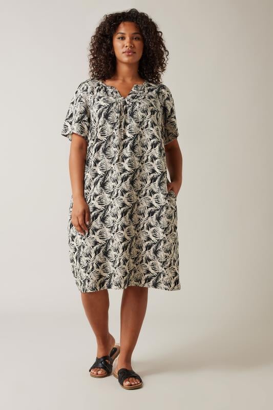 Evans EVANS Curve Black Tropical Print Linen Dress