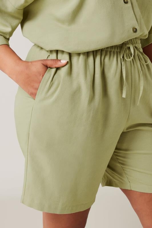 Evans EVANS Curve Khaki Green Linen Pocket Shorts