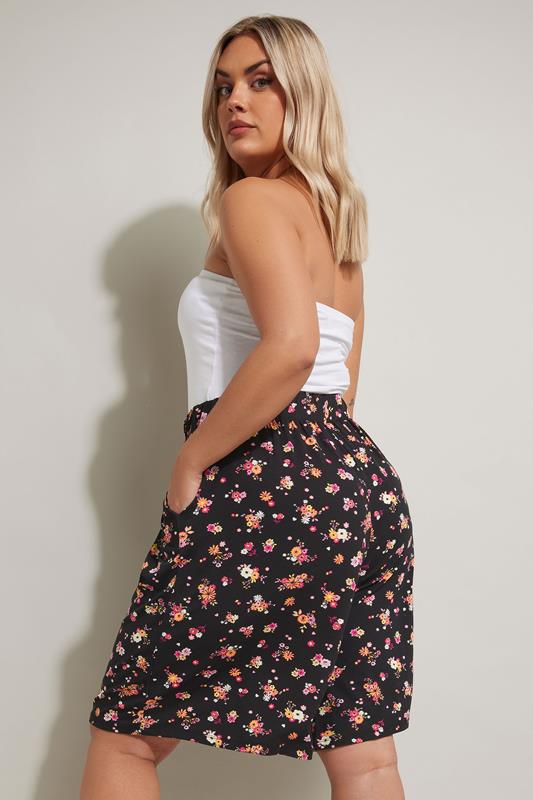 Evans YOURS Curve Black Floral Print Jersey Shorts