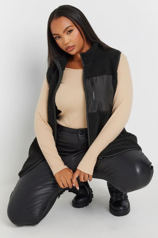 Evans YOURS Curve Black Teddy Fleece Pocket Gilet