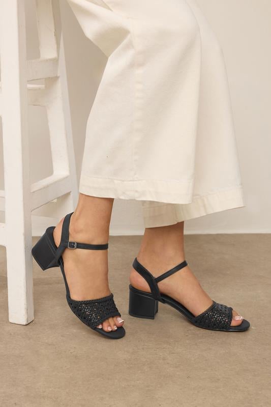 evans LTS Black Woven Strap Open Toe Block Heel In Standard Fit