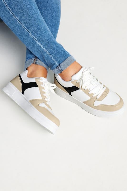 evans Yours White Contrast Chunky Trainers In Wide E Fit